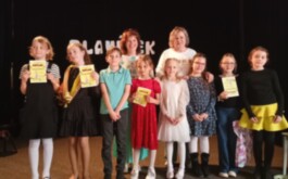 58j7rqvo6c_____1000024122